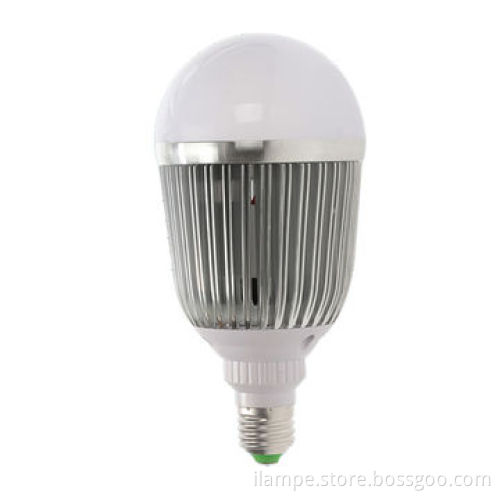 LED Bulb, 2835 LED Chip as Light Source, Pure Light, High-uniformity in Color Temperature